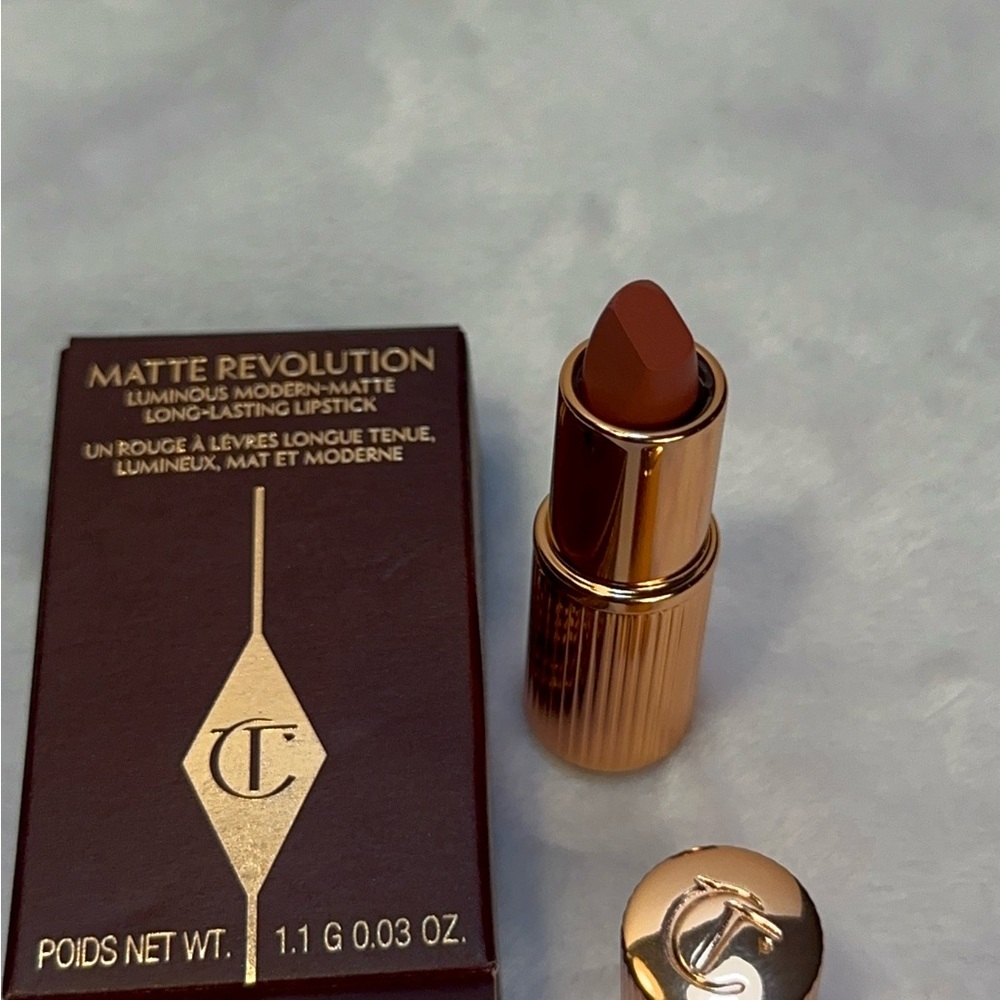 Charlotte Tilbury Matte Revolution Lipstick - Rich Brown
